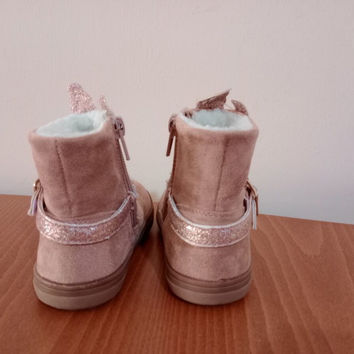 Orchestra boots for girl like new, size 21