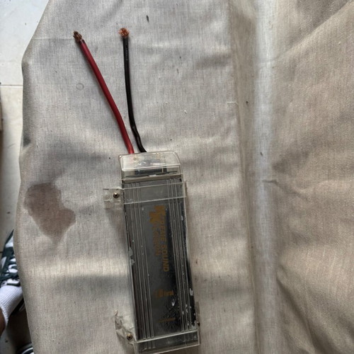 Car Audio Capacitor 1.0 Farad with Digital Voltmeter Xtreme Sound like new