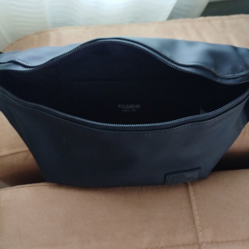 Pull & Bear Waterproof Waist Bag Like New Black