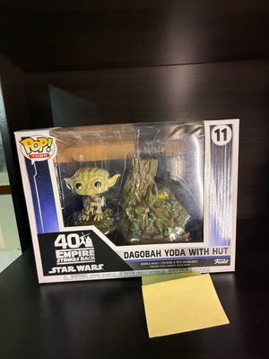 Funko Pop Star Wars Dagobah Yoda with Hut mint