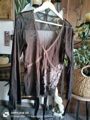 Brown transparent blouse with long sleeves, elastic