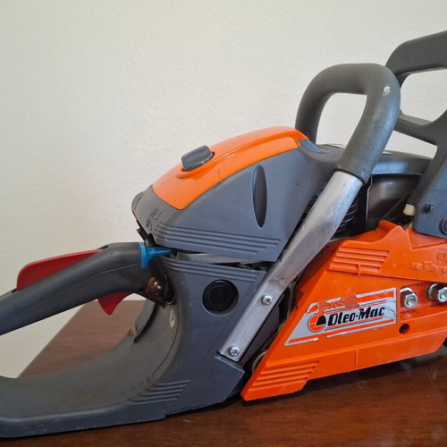 Oleo-Mac GSH 560 Chainsaw like new, 3.5 HP, 50cm bar