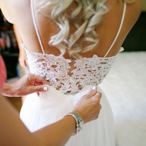 WEDDING DRESS