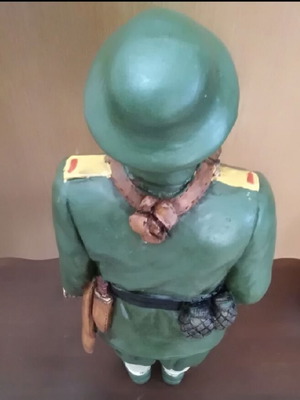 Expressive soldier figurine, 85 cm each, made to order