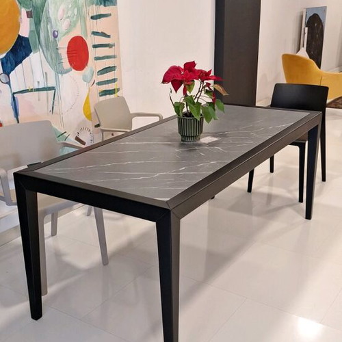 Dining table with ceramic top 180x80 like new