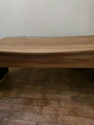 Professional desk like new made of wood with two drawers