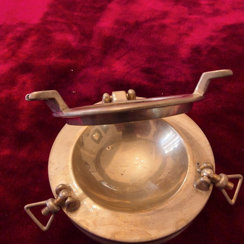 Collectible brass ashtray 'Finistrini' nautical design