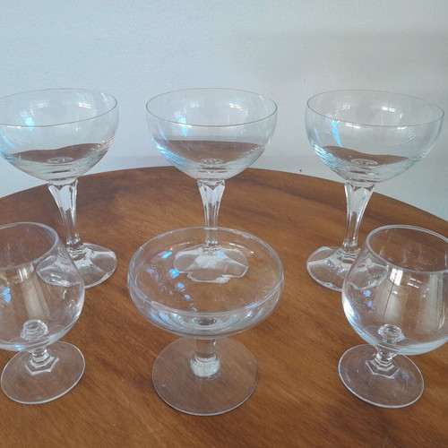 Glass liqueur/cognac glasses set of 6 like new