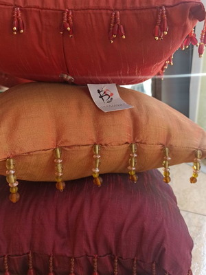 Decorative pillows new, pack of 7, Bo concept with beads