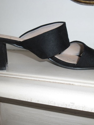 Πέδιλα/Mules