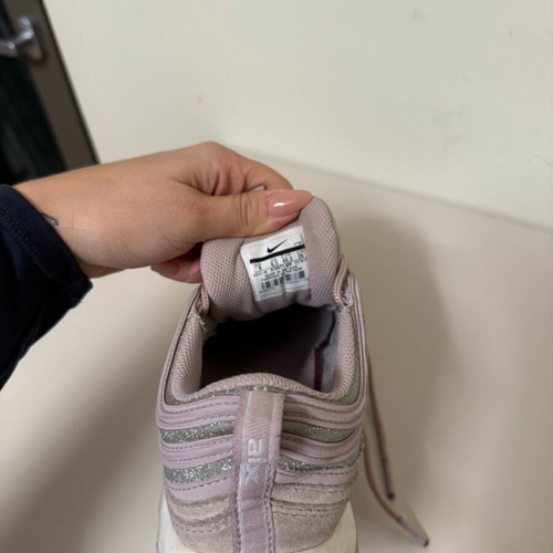 Nike Air Max used pink collectible shoes size 40.5