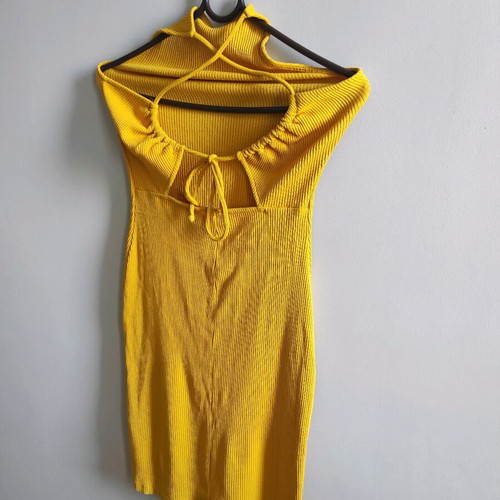 H&M yellow dress like new, size S