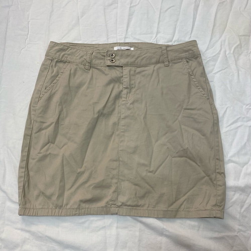 Beige skirt used, in good condition, size M