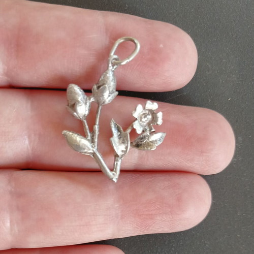 Silver 925 pendant vintage, like new