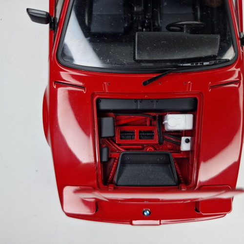 Metal model Norev BMW M1 1980 1:18 scale new