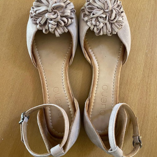 Bueno Shoes ballerinas size 38.5 like new, pink and gold