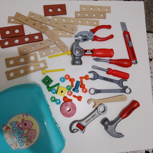Children's toy tool set