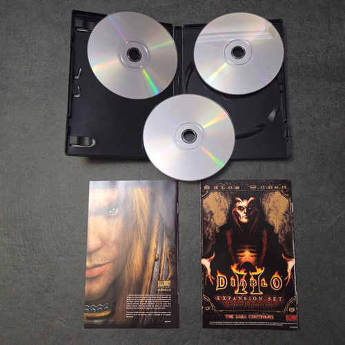 Diablo II PC game used, 3 CDs, English manual