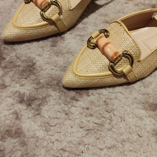 Pumps size 38 new with low heel and anatomical insole beige