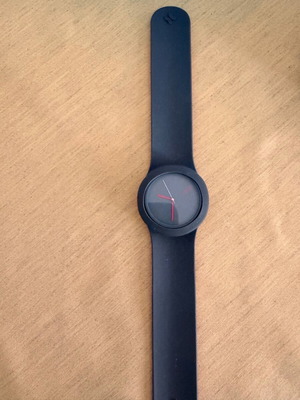 Aight Watch model 1am like new, fun wristwatch gadget