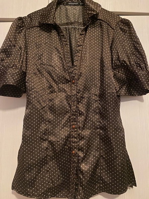Women's brown and white polka dot shirt like new, size S