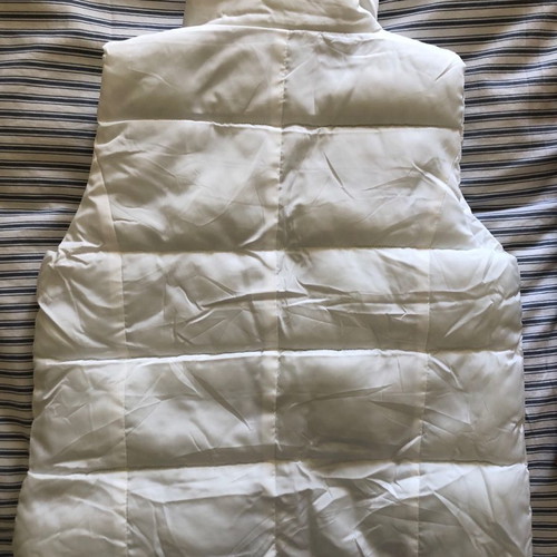 Puffer sleeveless jacket new, size Medium, white