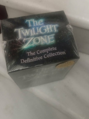 The Twilight Zone anniversary collection 50 years 28 DVD like new