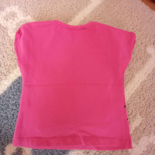 Baby set like new with leggings, fuchsia top and Miss Ebita hat 6M