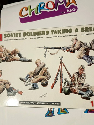 Μινιατούρες Στρατιωτών WWII Καινούργιες, Soviet Soldiers Taking a Break