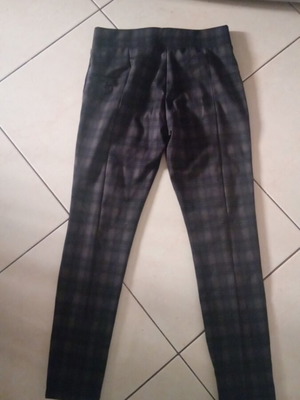 Elastic slim pants size L used