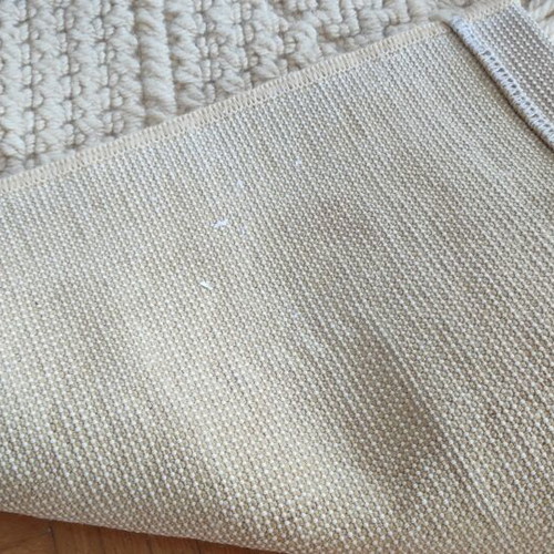 Bedroom rug set like new, 3 pieces, ecru-beige