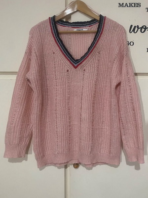 Sweewe pink thin pullover like new, size M/L with neckline