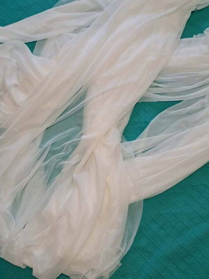 Chiffon and tulle fabrics new, 2 white tulles, 3 chiffon fabrics