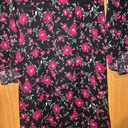 American Eagle Outfitters floral dress size S like new, black with fuchsia flowers