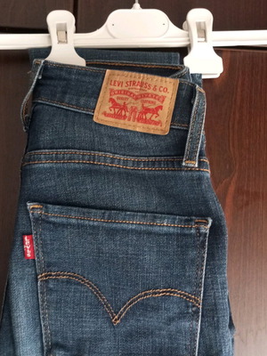 Levi's women's pants dark blue like new