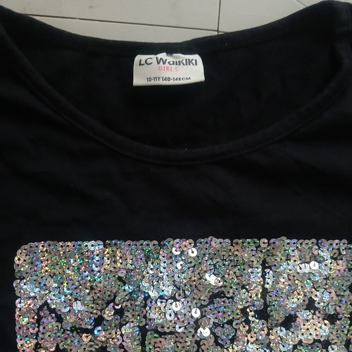 T-shirt Lc Waikiki black size 140 cm like new