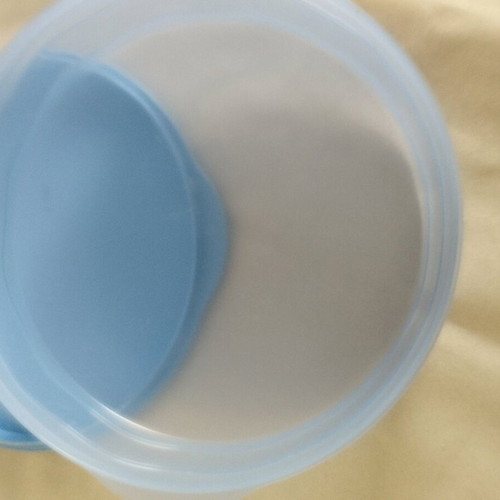 Tupperware set of 5 containers like new