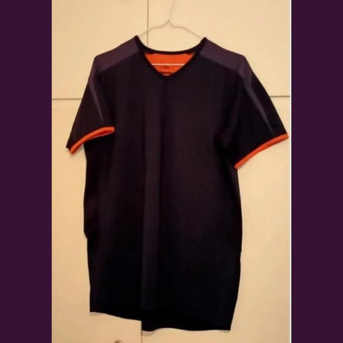 Umbro men's short-sleeve sports shirt used, black and orange, size L