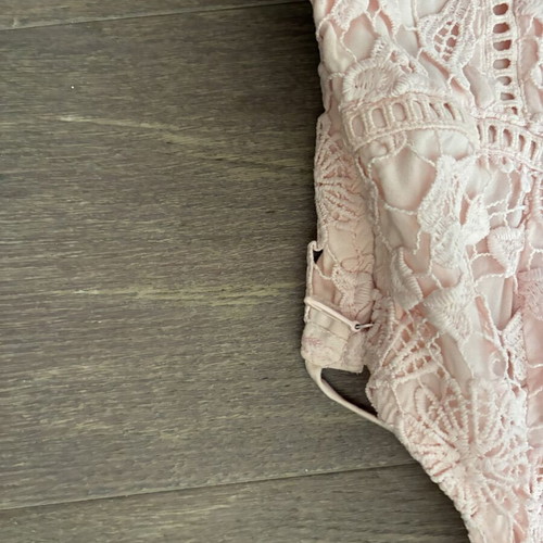 Hollister lace dress pink, like new