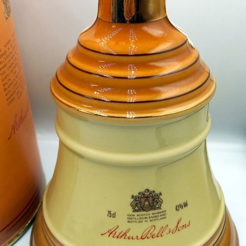 Bell`s Old Scotch Whisky porcelain sealed 75cl 43% Vol