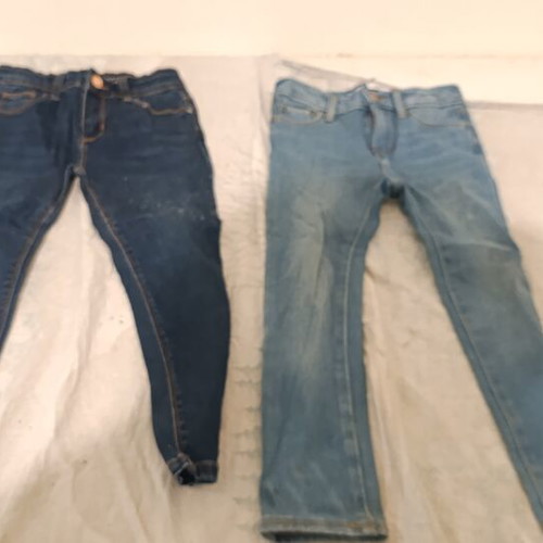 Boys' clothing set like new, 5 jeans, 2 sweatpants, 3 shorts
