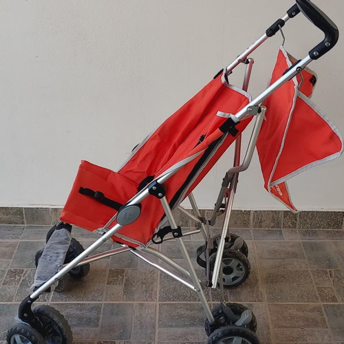 Chicco Caddy stroller used with waterproof cover