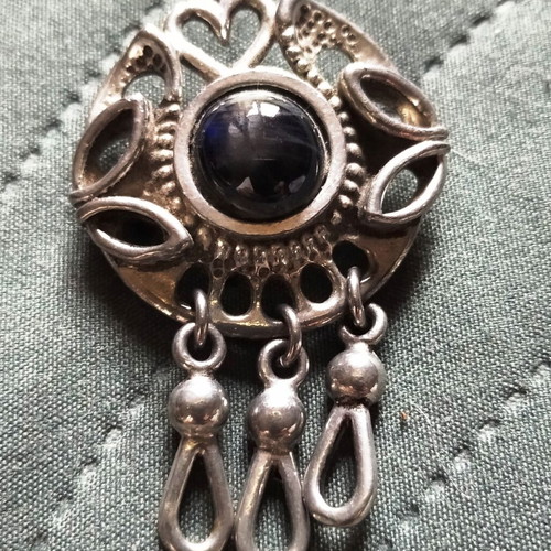 Vintage pin black-silver like new
