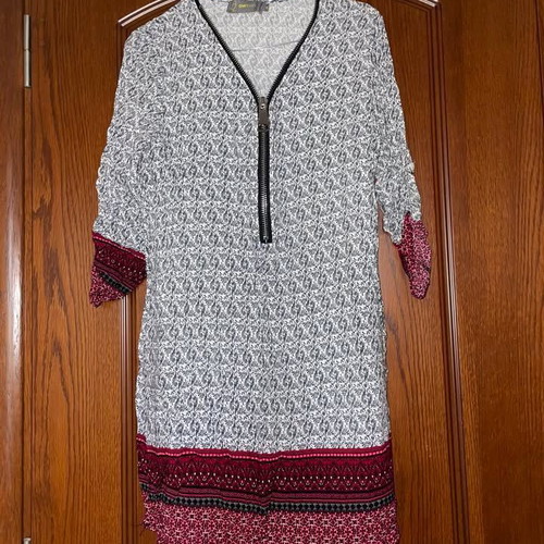 Caftan used, airy burgundy-white beachwear, size Medium
