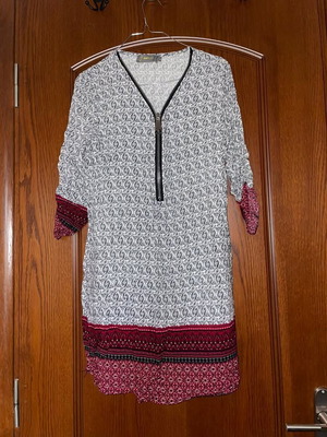 Caftan used, airy burgundy-white beachwear, size Medium