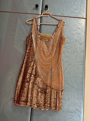 Women's dresses size Medium like new