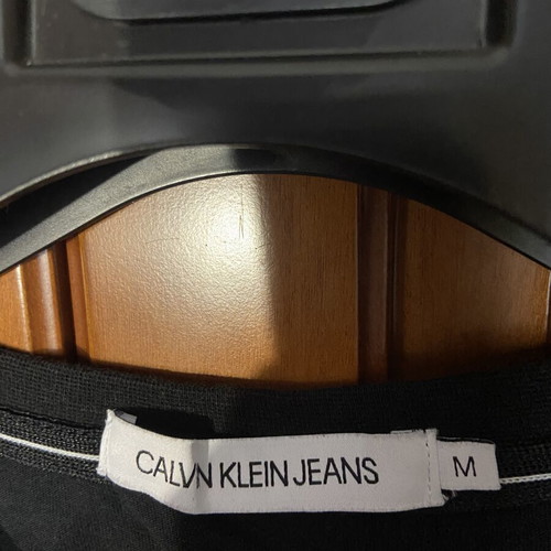 Calvin Klein women's t-shirt like new, size M