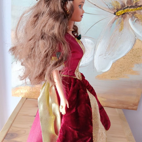 Disney Belle Holiday Princess Edition doll