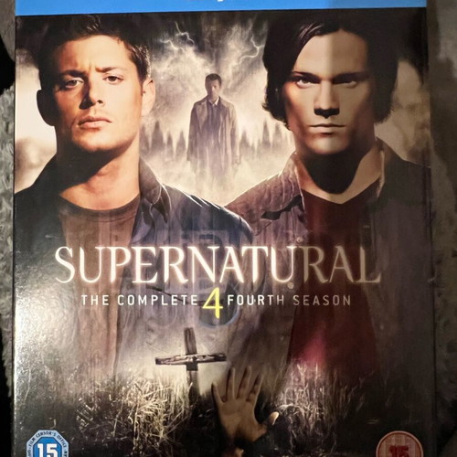 Supernatural Season 4 Blu-Ray boxset like new