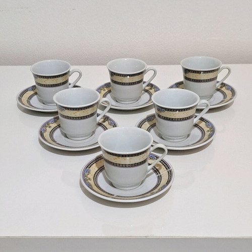 Set of 12 cups and saucers new